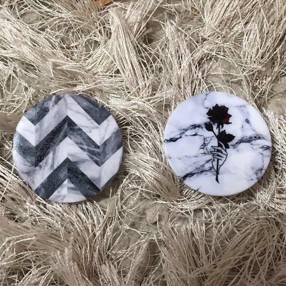 NEW Pop Sockets - Picture 5 of 6